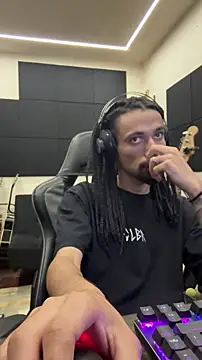 hotcamboy420 online show from January 8, 2026, 2:28 am