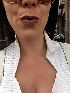 DahliaSegreta online show from October 10, 2025, 3:24 pm