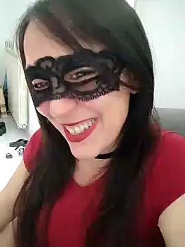DahliaSegreta online show from May 6, 2026, 2:32 pm
