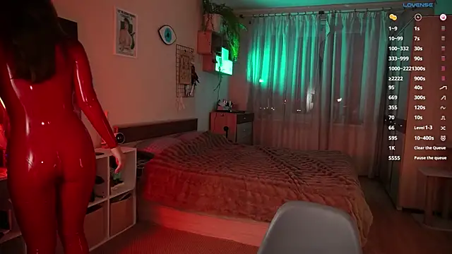 Jantrlatex online show from February 10, 2025, 8:21 pm