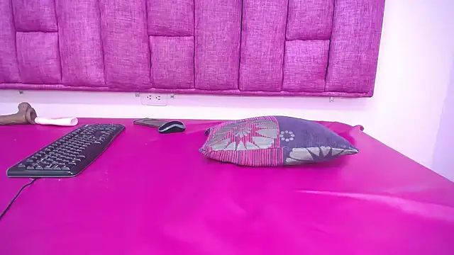 Briannacastello online show from January 12, 2025, 10:23 am