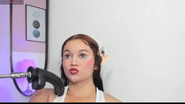 Anniee boobs online show from April 6, 2026, 3:46 am