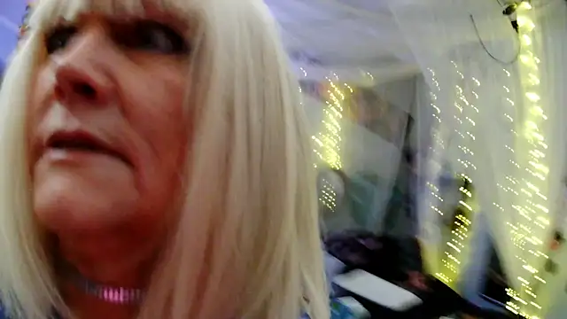 juscjen online show from February 1, 2026, 9:40 am