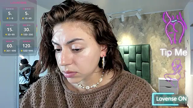 Snapshot of april_dumont chatting on December 2, 2025, 1:02 pm april dumont online show from December 2, 2025, 1:02 pm