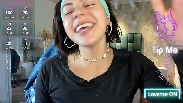 Snapshot of april_dumont chatting on December 1, 2025, 1:01 pm april dumont online show from December 1, 2025, 1:01 pm