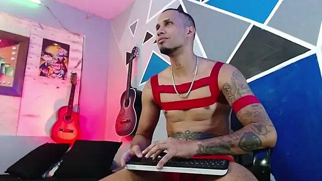 MagnusFrost online show from December 16, 2025, 3:00 am