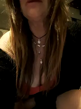 gildamilf online show from March 21, 2026, 8:02 pm