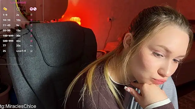 ChloeMillerMeow online show from May 7, 2026, 5:27 pm