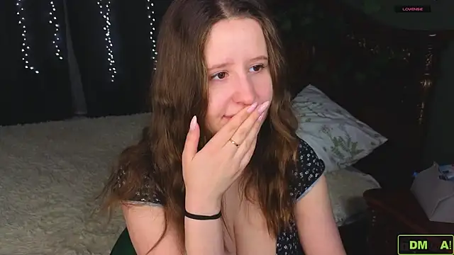 SquirtBabee online show from December 14, 2025, 3:06 pm