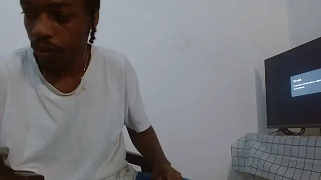 Snapshot of Larry-n-clouds chatting on February 18, 2026, 4:47 pm Larry-n-clouds online show from February 18, 2026, 4:47 pm