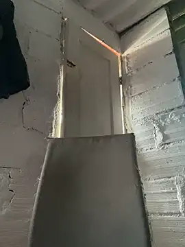 Larry-n-clouds online show from November 27, 2025, 2:06 pm