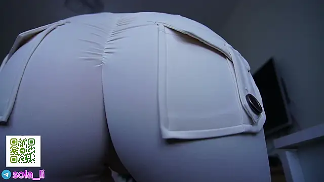 Snapshot of Sola_LI chatting on January 15, 2026, 3:32 am Sola LI online show from January 15, 2026, 3:32 am