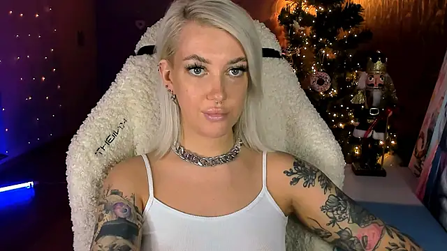 tykioty Miley online show from January 12, 2026, 12:01 pm