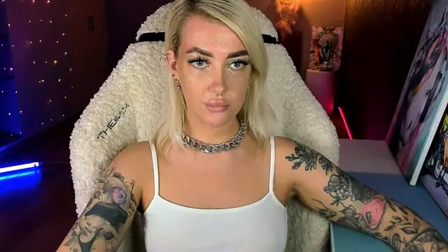 tykioty Miley online show from June 20, 2026, 11:37 am