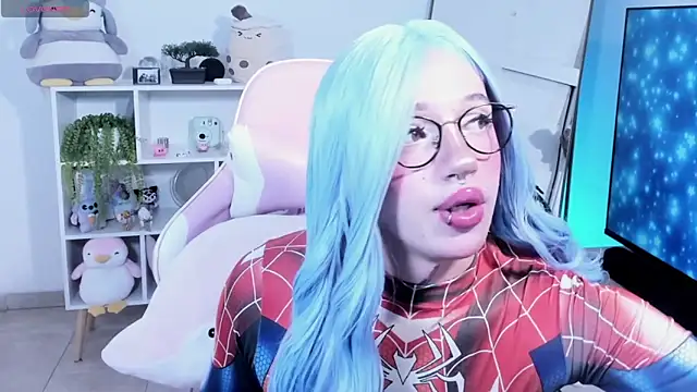 KloeKing   online show from April 14, 2026, 5:07 pm