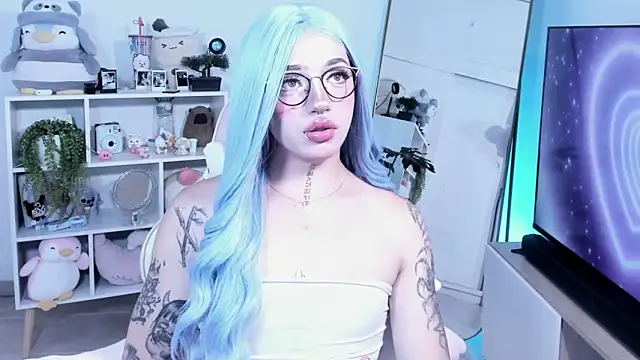 Snapshot of KloeKing__ chatting on February 25, 2026, 5:24 pm KloeKing online show from February 25, 2026, 5:24 pm