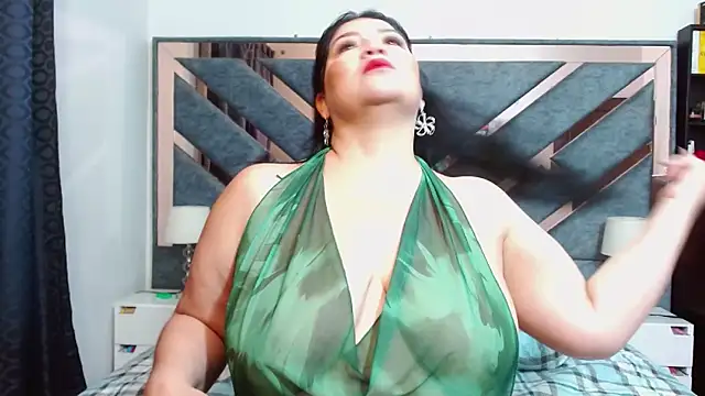 Snapshot of KarlaTesg chatting on February 22, 2026, 9:55 am KarlaTesg online show from February 22, 2026, 9:55 am