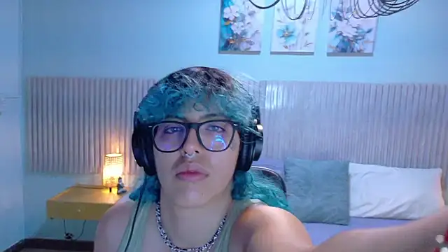 Eli666uwu online show from April 3, 2026, 10:54 am