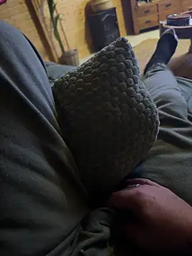 Snapshot of AreiasTuga chatting on November 18, 2025, 11:26 pm AreiasTuga online show from November 18, 2025, 11:26 pm