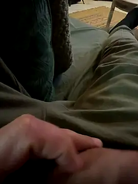 Snapshot of AreiasTuga chatting on November 4, 2025, 10:35 pm AreiasTuga online show from November 4, 2025, 10:35 pm