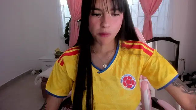 keiilaa online show from June 17, 2026, 8:41 pm