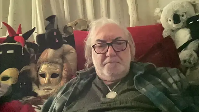 Snapshot of EroticVenetian chatting on January 19, 2026, 12:42 pm EroticVenetian online show from January 19, 2026, 12:42 pm