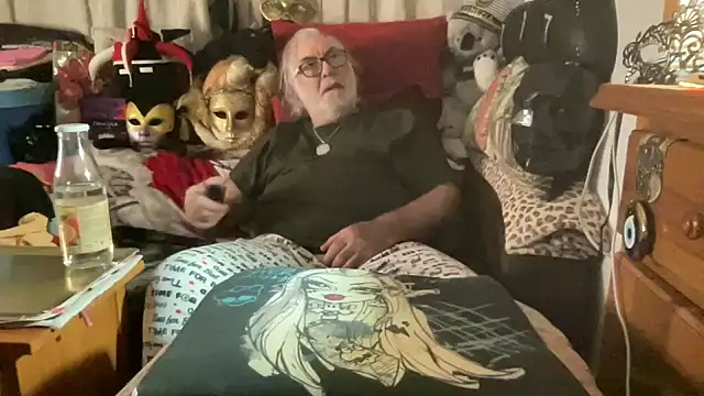 Snapshot of EroticVenetian chatting on February 25, 2026, 11:15 pm EroticVenetian online show from February 25, 2026, 11:15 pm