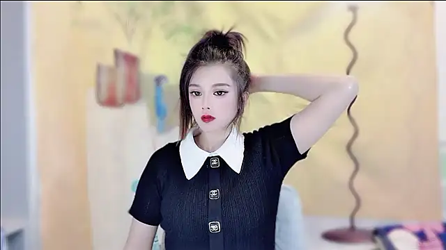 VIWVI online show from November 21, 2025, 4:44 am