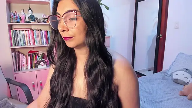 Karla hernandez  online show from July 23, 2026, 11:18 am