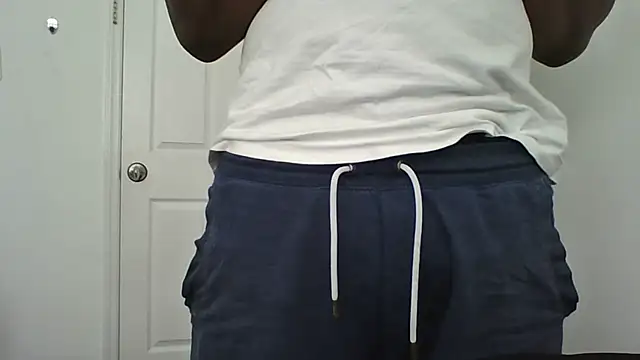 Snapshot of ThatDickSexy2 chatting on September 19, 2025, 7:07 pm ThatDickSexy2 online show from September 19, 2025, 7:07 pm