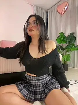 montmariana online show from March 23, 2025, 12:04 am