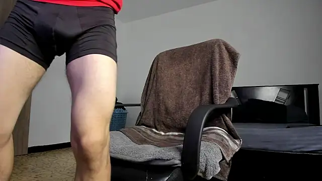 TristanWoods online show from April 16, 2026, 11:33 am