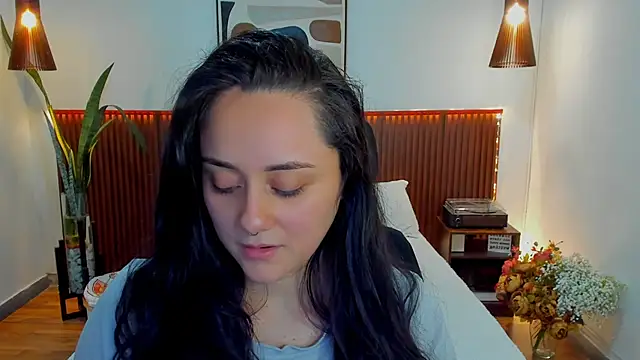 KatherineBond online show from January 13, 2026, 7:51 pm