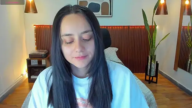 KatherineBond online show from November 8, 2025, 7:39 pm