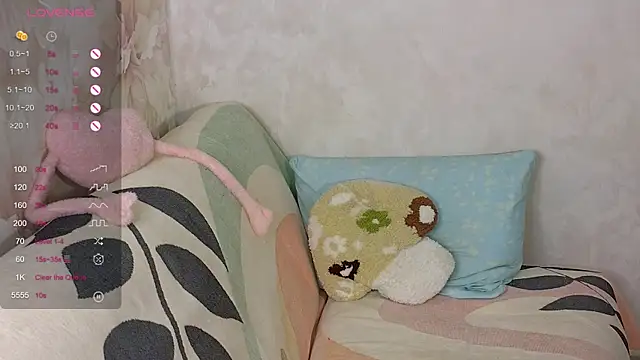 Snapshot of TrissMerigold9 chatting on November 30, 2025, 8:26 am TrissMerigold9 online show from November 30, 2025, 8:26 am