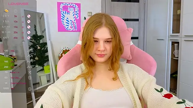 Snapshot of TrissMerigold9 chatting on January 8, 2026, 9:04 am TrissMerigold9 online show from January 8, 2026, 9:04 am