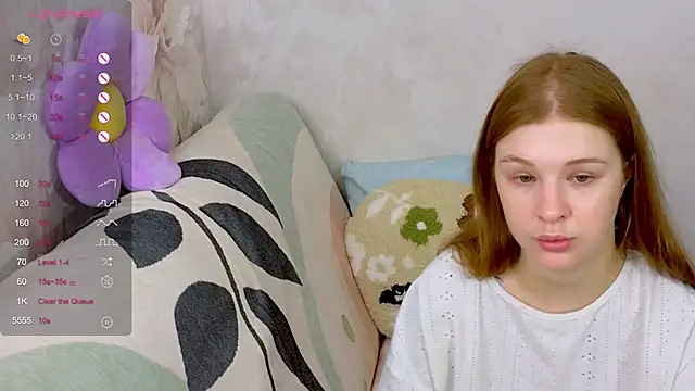 Snapshot of TrissMerigold9 chatting on October 21, 2025, 9:19 am TrissMerigold9 online show from October 21, 2025, 9:19 am