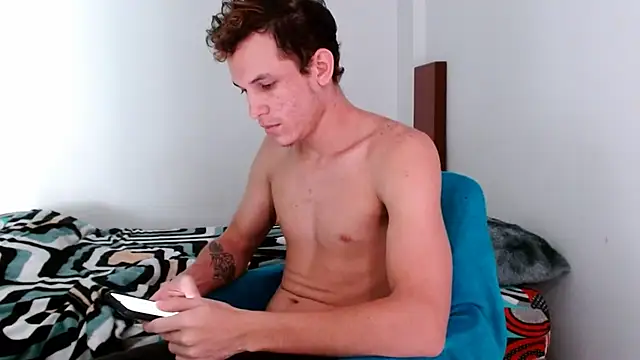 deividcloud36 online show from October 28, 2025, 7:46 pm