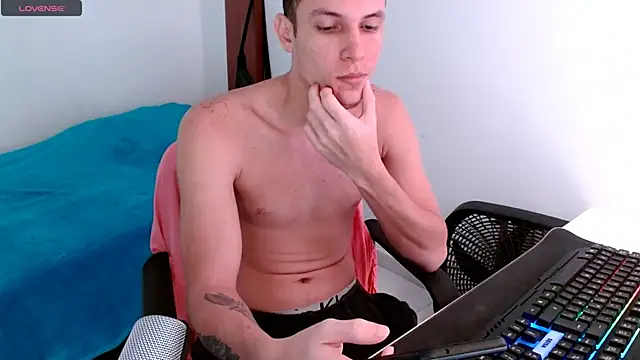 deividcloud36 online show from September 23, 2025, 9:00 pm