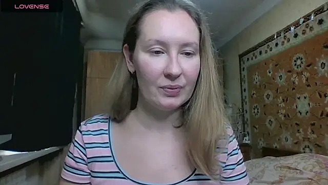 AnnaXLovers online show from November 8, 2025, 11:03 am