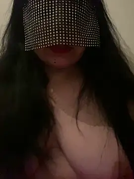 matmazel7777 online show from February 14, 2026, 9:04 pm