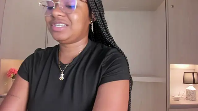 Snapshot of tamaraa_smiith chatting on February 25, 2026, 7:36 pm tamaraa smiith online show from February 25, 2026, 7:36 pm