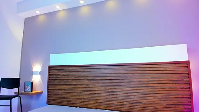 Adelehottman online show from March 3, 2026, 2:24 pm