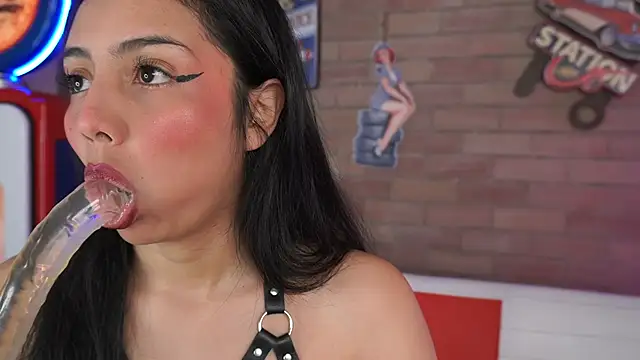 miss lizith online show from April 13, 2026, 11:03 am