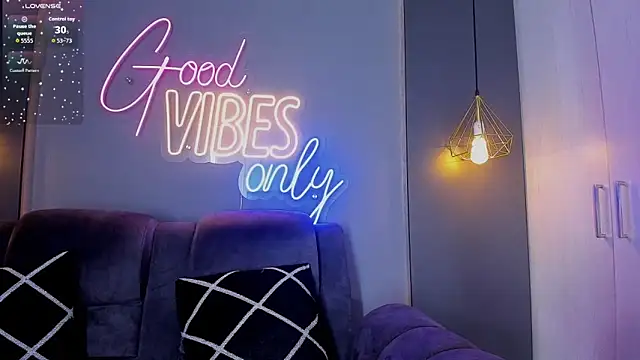 LOLIITA  LOVE online show from October 22, 2025, 6:07 pm