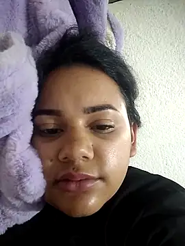  Miaaleon online show from September 17, 2025, 10:17 am