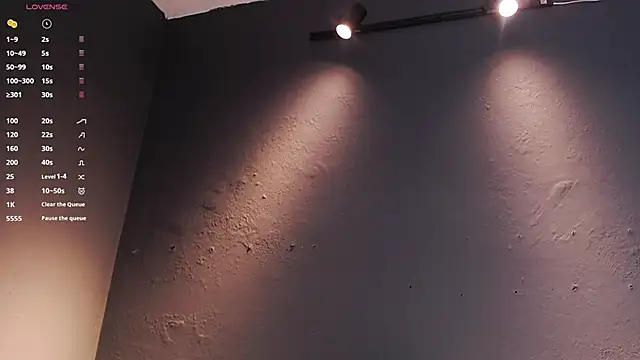 Snapshot of DilanJonnes_ chatting on February 19, 2026, 10:01 am DilanJonnes online show from February 19, 2026, 10:01 am