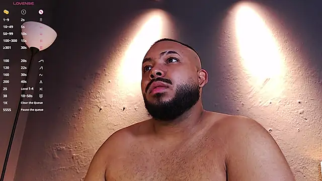 Snapshot of DilanJonnes_ chatting on February 9, 2026, 9:02 pm DilanJonnes online show from February 9, 2026, 9:02 pm