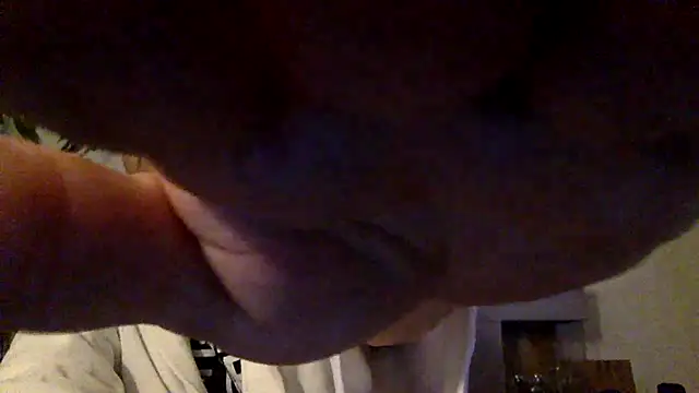 Bobby5169 online show from April 17, 2026, 10:34 pm