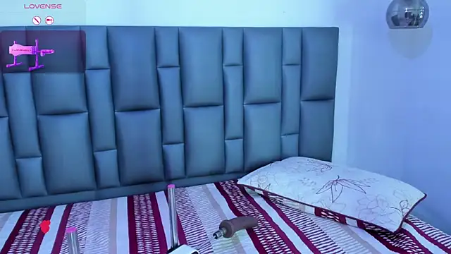 Abbyadams online show from December 4, 2025, 3:05 am